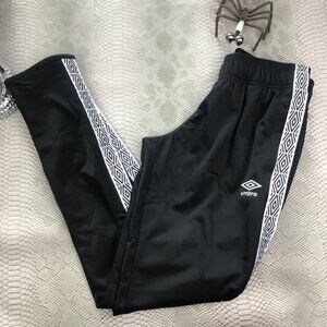 4FOR25 Black umbro long striped soccer pants